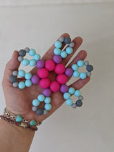 Load image into Gallery viewer, Flower Teether Toy